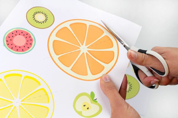 Make these fruit birthday invitations for a great summer party