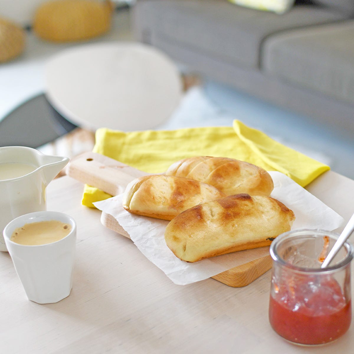 A greedy and easy recipe to make milk buns at home with the kids in the baker’s way